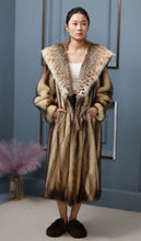 Load image into Gallery viewer, 2024 New German Sable Fur Women&#39;s Fur Coat Long Bobcat Fur Collar
