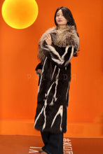 Load image into Gallery viewer, Full length natural skunk fur coat with fox collar
