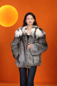 Natrual Saga platinum gold fox fur coat & jacket