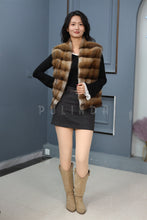 Load image into Gallery viewer, Women Genuine Muskrat Fur Vest
