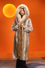 Load image into Gallery viewer, Full length women&#39;s natural lynx fur hooded coat
