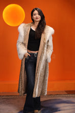 Load image into Gallery viewer, Full length women&#39;s natural lynx fur hooded coat
